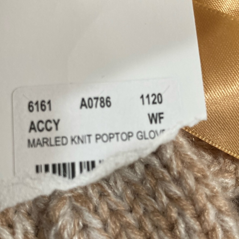 Jessica Simpson marble knit puff hat and pop top gloves - Picture 6 of 6